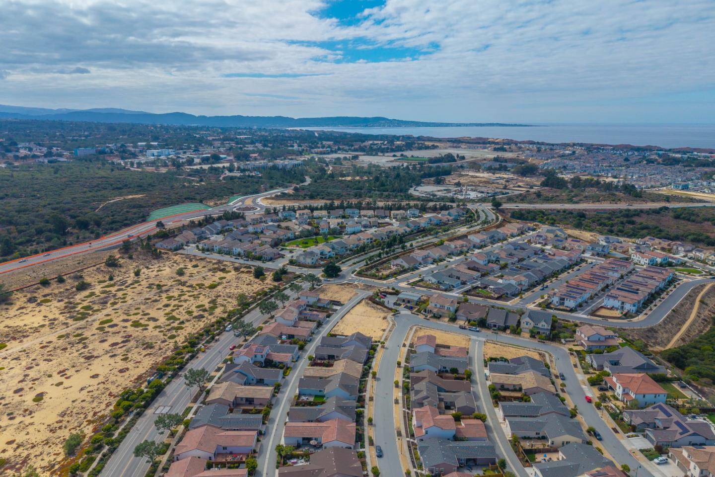 Detail Gallery Image 44 of 45 For 2962 Bluffs Dr, Marina,  CA 93933 - 3 Beds | 2/1 Baths