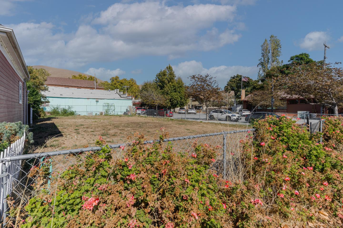 Detail Gallery Image 6 of 10 For 185 J St, Fremont,  CA 94536 - – Beds | – Baths