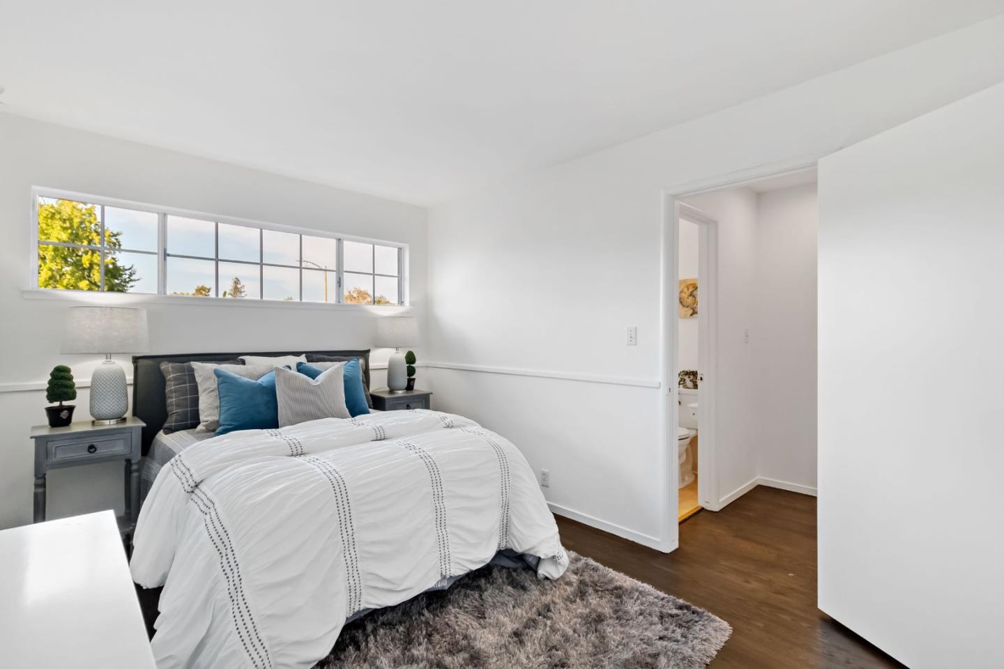 Detail Gallery Image 17 of 34 For 22 Wayne Ct, Redwood City,  CA 94063 - 4 Beds | 3 Baths