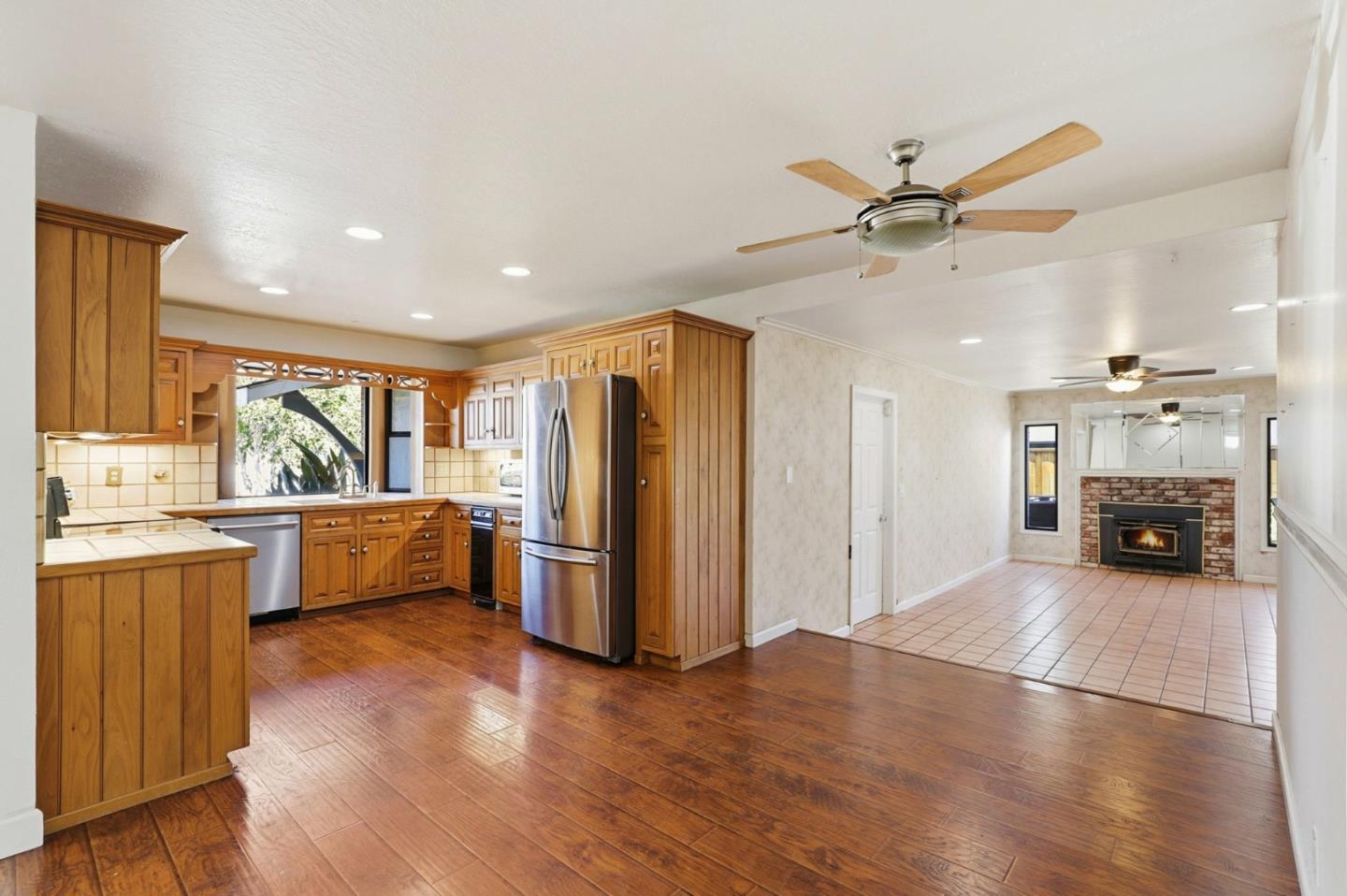 Detail Gallery Image 13 of 44 For 780 Welburn Ave, Gilroy,  CA 95020 - 4 Beds | 2 Baths