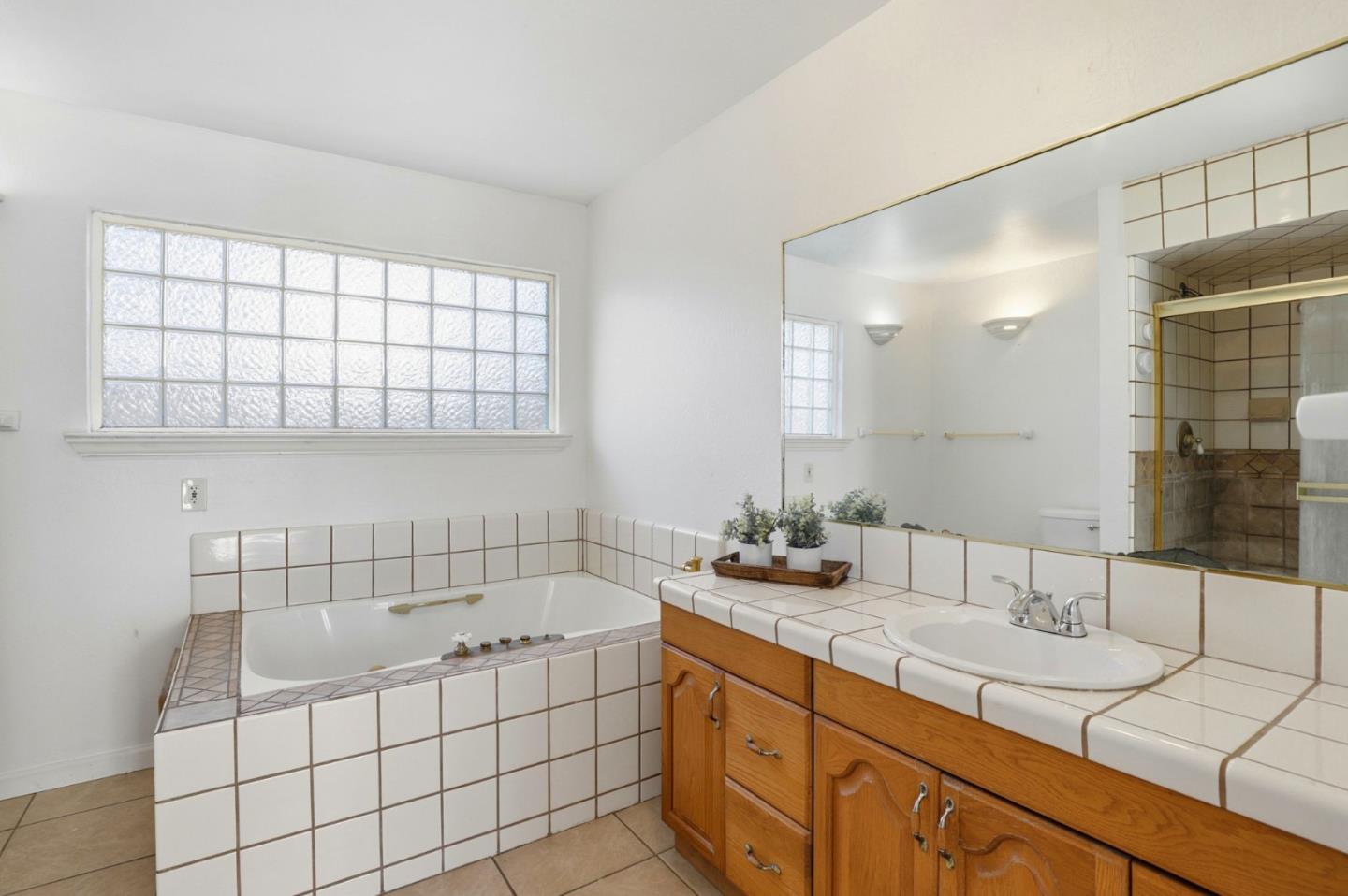 Detail Gallery Image 25 of 44 For 780 Welburn Ave, Gilroy,  CA 95020 - 4 Beds | 2 Baths