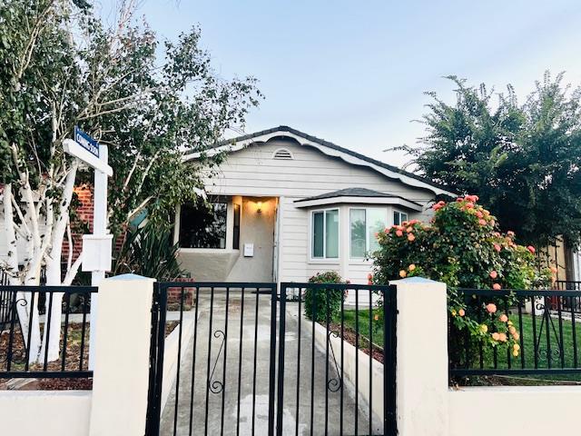 Detail Gallery Image 6 of 44 For 780 Welburn Ave, Gilroy,  CA 95020 - 4 Beds | 2 Baths