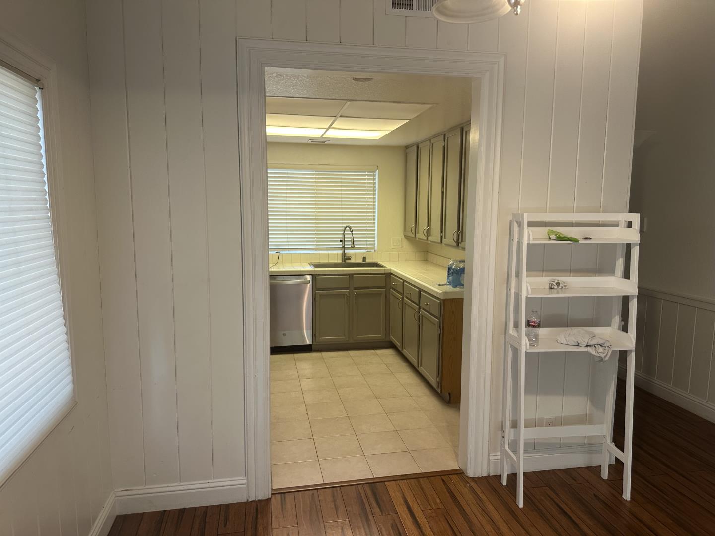 Detail Gallery Image 4 of 21 For 92 Frontier Trail Dr, San Jose,  CA 95136 - 2 Beds | 2 Baths