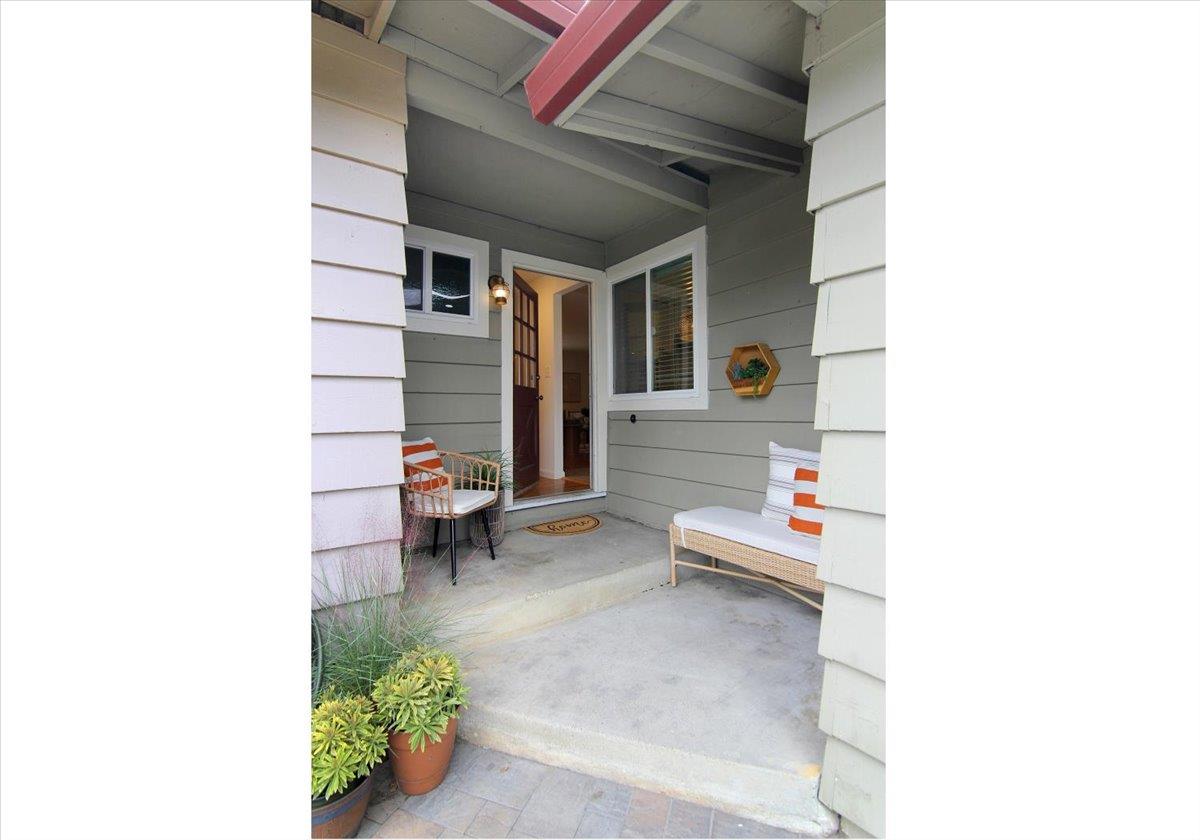 Detail Gallery Image 3 of 25 For 505 Clubhouse Dr, Aptos,  CA 95003 - 3 Beds | 2 Baths