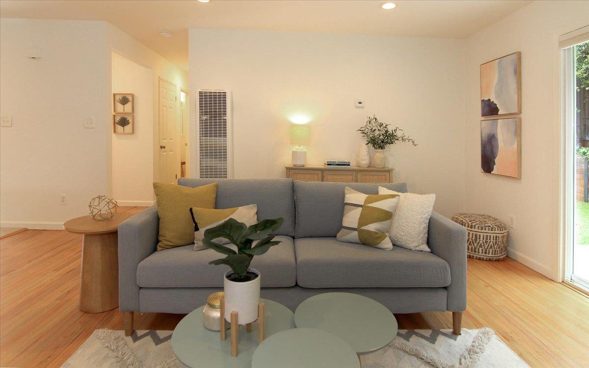 Detail Gallery Image 4 of 25 For 505 Clubhouse Dr, Aptos,  CA 95003 - 3 Beds | 2 Baths