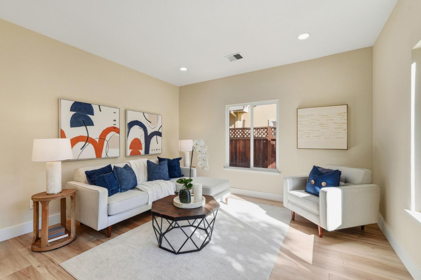 Detail Gallery Image 15 of 38 For 101 Glen Alpine Ct, Mountain View,  CA 94043 - 3 Beds | 3 Baths