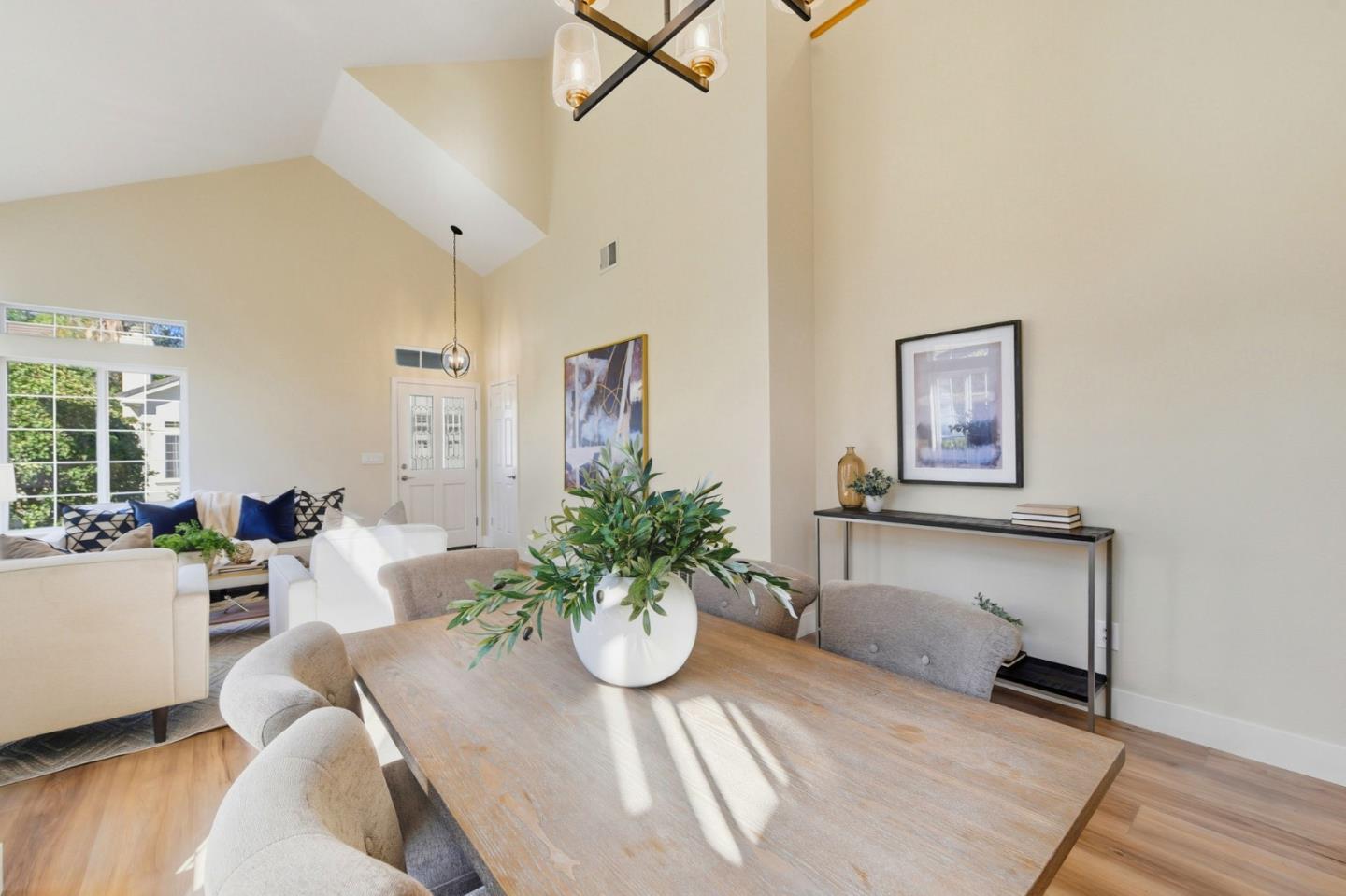 Detail Gallery Image 9 of 38 For 101 Glen Alpine Ct, Mountain View,  CA 94043 - 3 Beds | 3 Baths