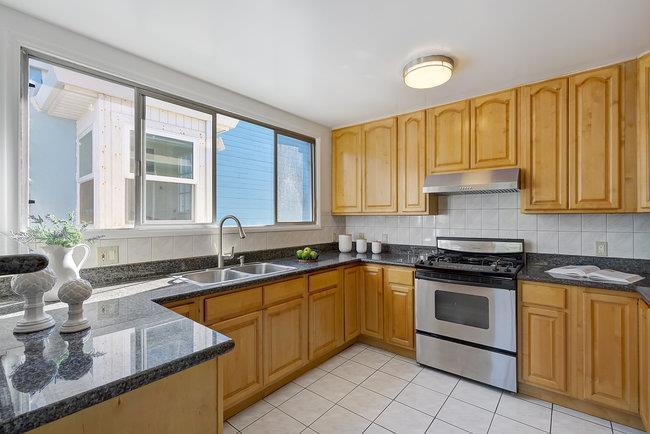 Detail Gallery Image 24 of 73 For 335 Skyline Dr, Daly City,  CA 94015 - 4 Beds | 2 Baths