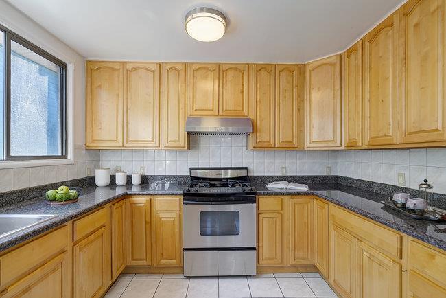 Detail Gallery Image 28 of 73 For 335 Skyline Dr, Daly City,  CA 94015 - 4 Beds | 2 Baths