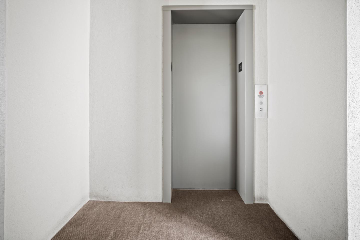 Detail Gallery Image 32 of 33 For 0 Ne Corner San Carlos & 8th St #1,  Carmel,  CA 93921 - 2 Beds | 2 Baths