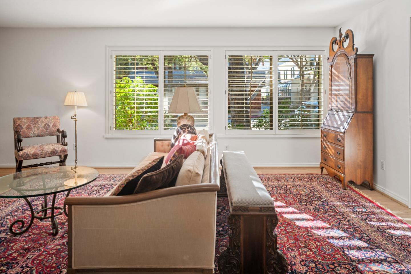 Detail Gallery Image 7 of 33 For 0 Ne Corner San Carlos & 8th St #1,  Carmel,  CA 93921 - 2 Beds | 2 Baths
