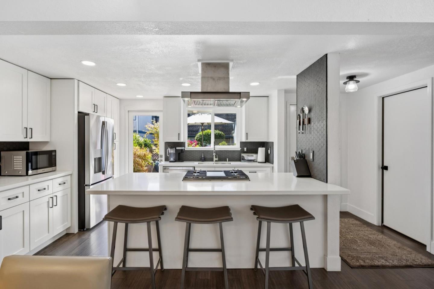 Detail Gallery Image 15 of 52 For 2601 Mallory Ln, Santa Cruz,  CA 95065 - 3 Beds | 2 Baths