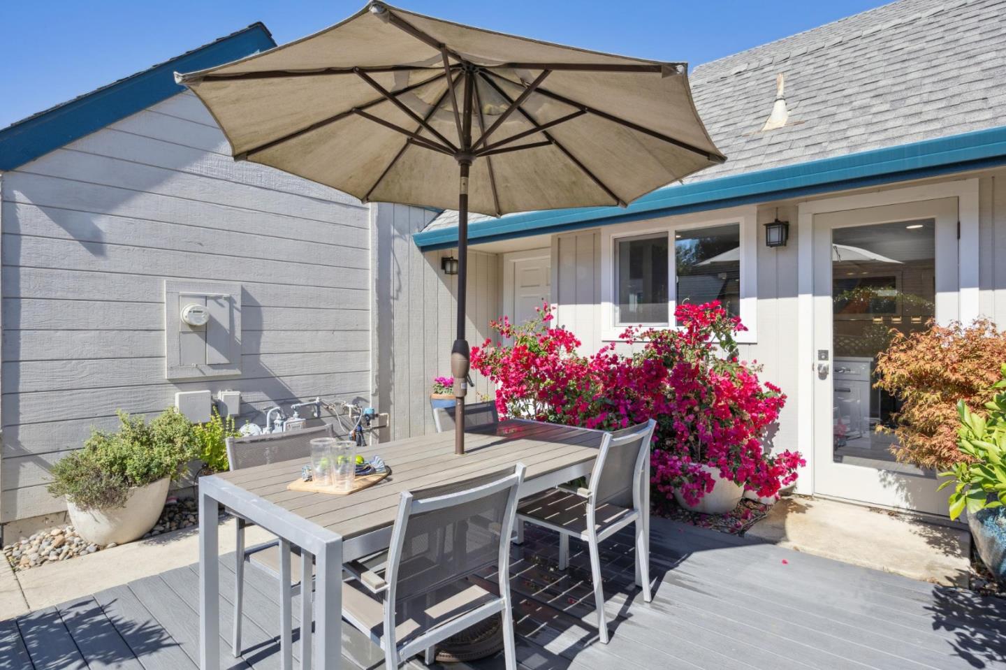 Detail Gallery Image 7 of 52 For 2601 Mallory Ln, Santa Cruz,  CA 95065 - 3 Beds | 2 Baths