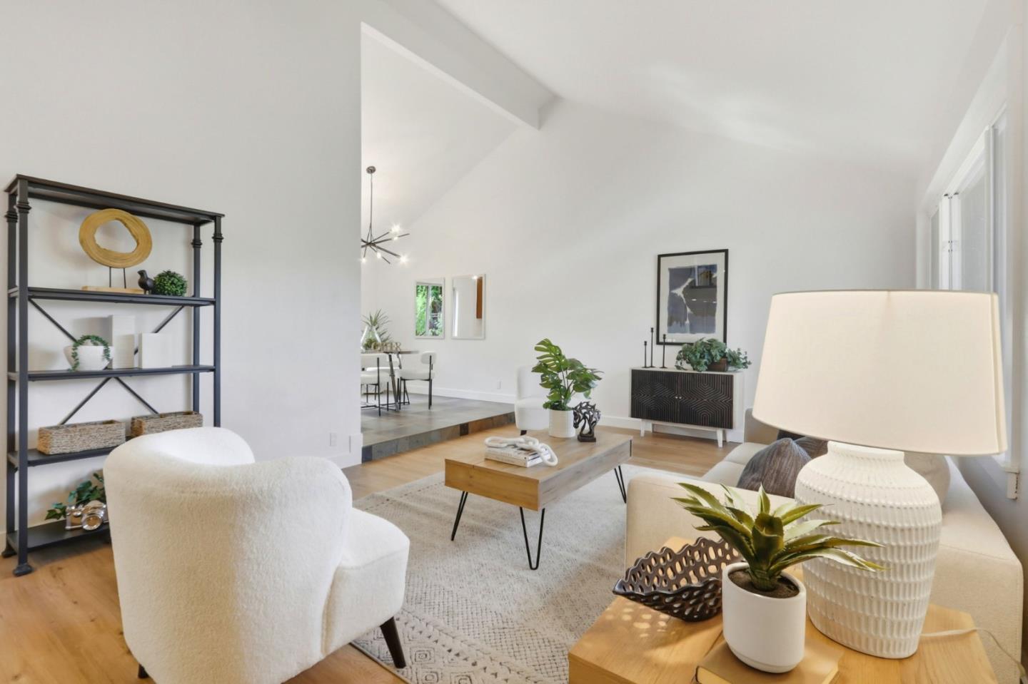 Detail Gallery Image 14 of 51 For 6605 Barnsdale Ct, San Jose,  CA 95120 - 4 Beds | 2/1 Baths