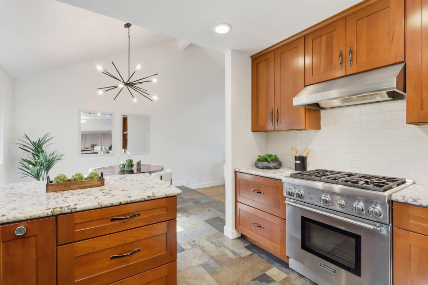 Detail Gallery Image 19 of 51 For 6605 Barnsdale Ct, San Jose,  CA 95120 - 4 Beds | 2/1 Baths