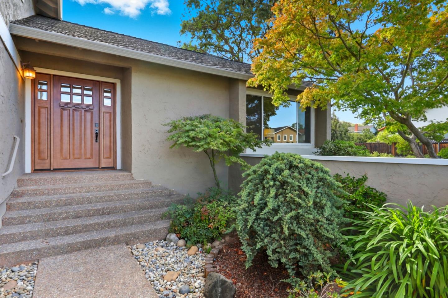 Detail Gallery Image 3 of 51 For 6605 Barnsdale Ct, San Jose,  CA 95120 - 4 Beds | 2/1 Baths