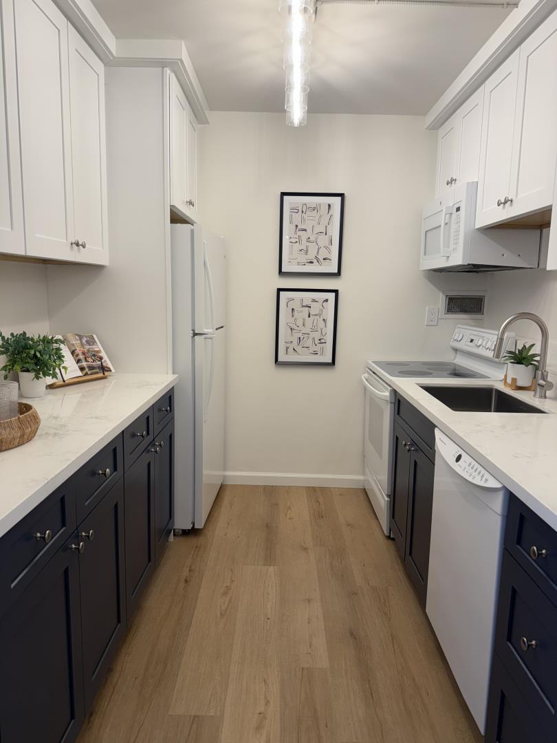 Detail Gallery Image 12 of 35 For 101 Alma St #1102,  Palo Alto,  CA 94301 - 1 Beds | 1 Baths