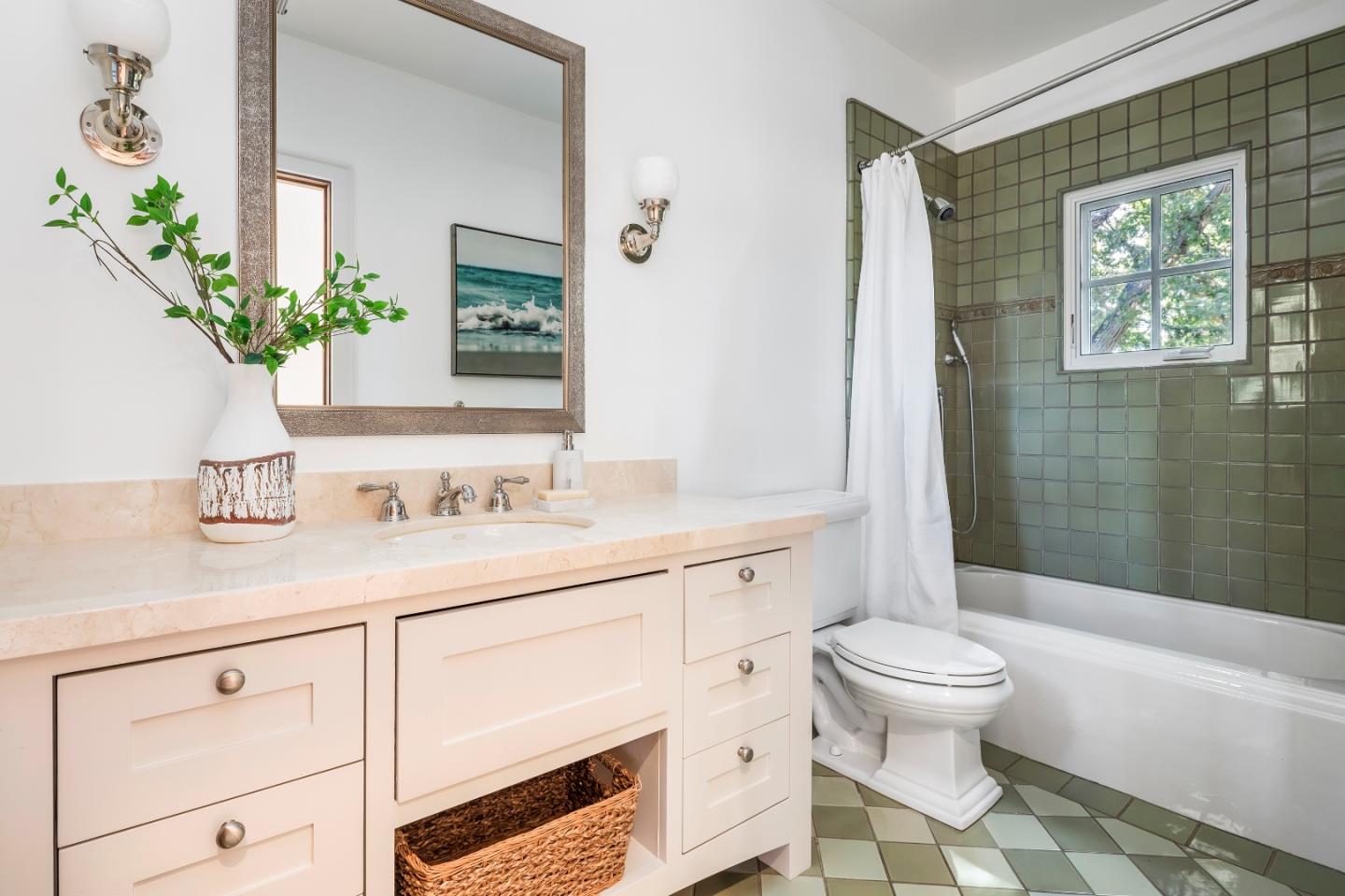 Detail Gallery Image 15 of 25 For 1224 Whitaker Way, Menlo Park,  CA 94025 - 6 Beds | 5 Baths