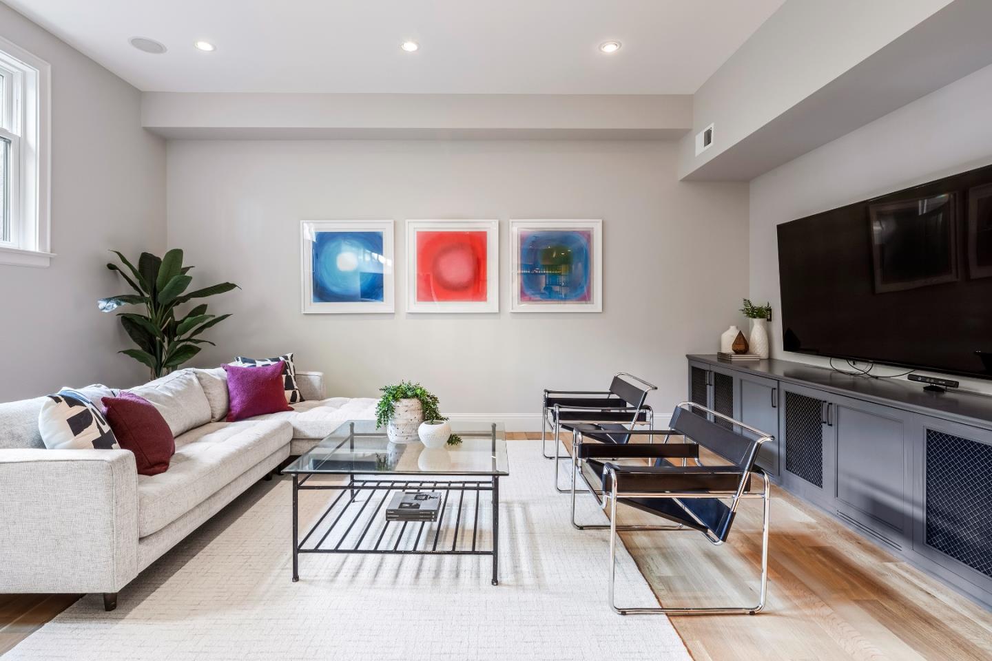 Detail Gallery Image 20 of 25 For 1224 Whitaker Way, Menlo Park,  CA 94025 - 6 Beds | 5 Baths