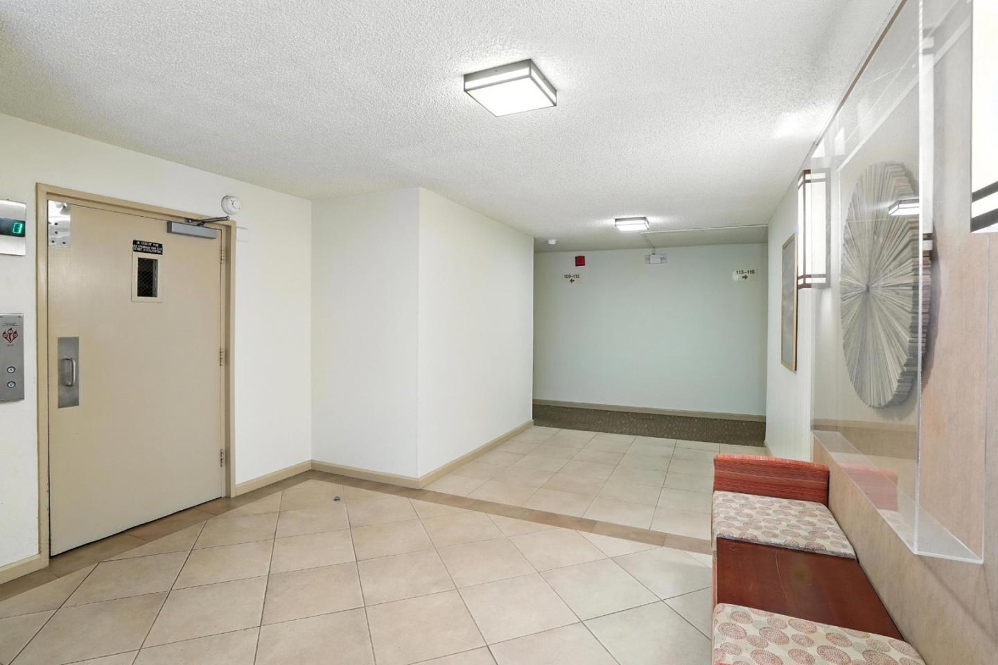 Detail Gallery Image 4 of 36 For 1171 Compass Ln #211,  Foster City,  CA 94404 - 2 Beds | 2 Baths