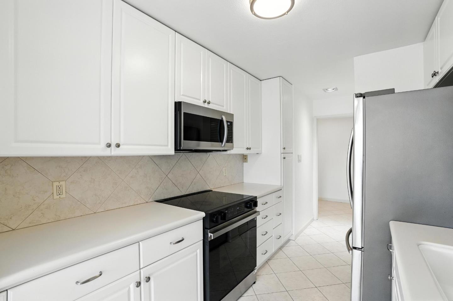 Detail Gallery Image 8 of 36 For 1171 Compass Ln #211,  Foster City,  CA 94404 - 2 Beds | 2 Baths