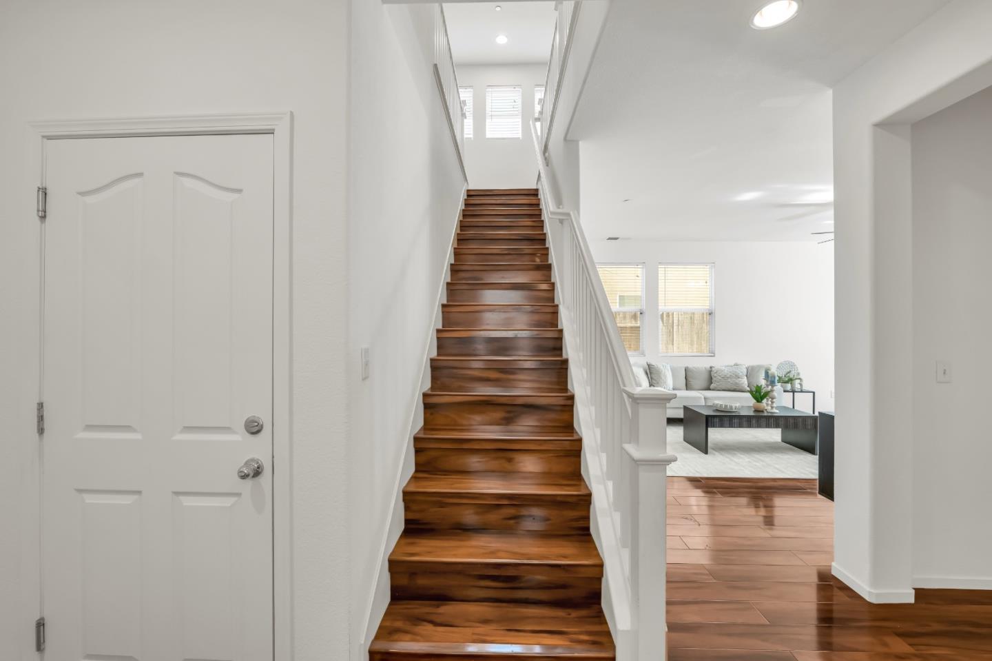 Detail Gallery Image 25 of 31 For 8902 Cobble Crest Dr, Sacramento,  CA 95829 - 4 Beds | 2/1 Baths