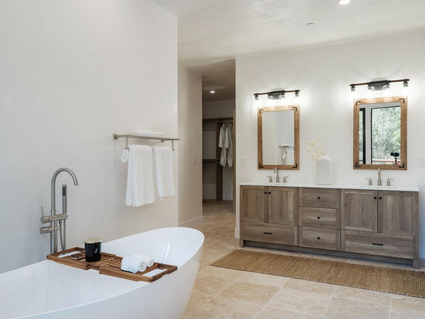 Detail Gallery Image 19 of 43 For 8380 Monterra Views, Monterey,  CA 93940 - 4 Beds | 5/1 Baths