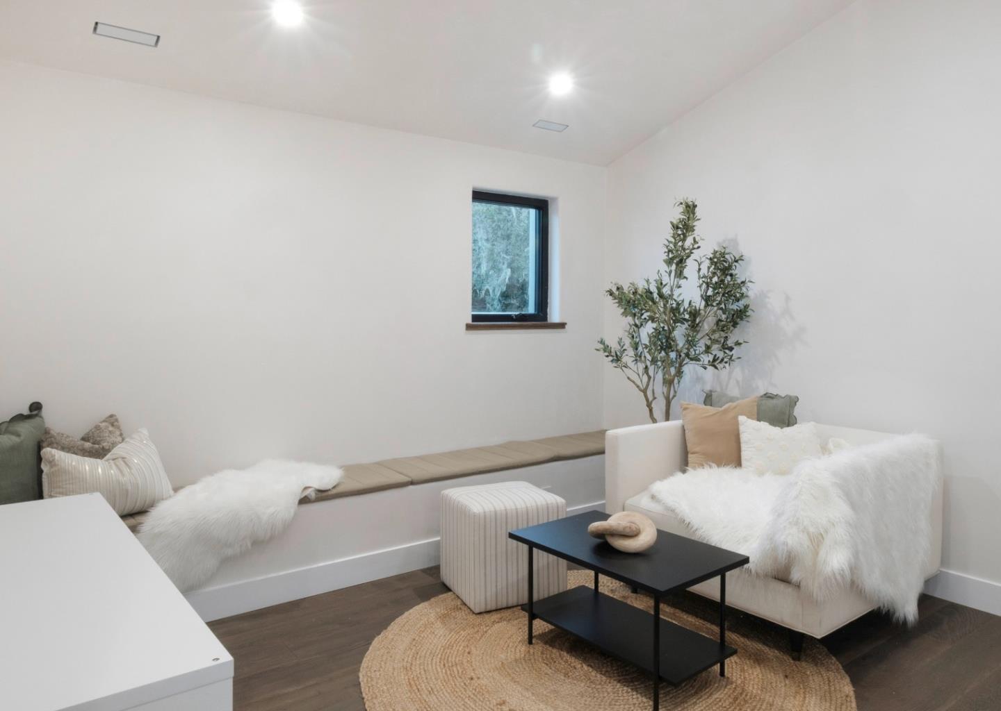 Detail Gallery Image 23 of 43 For 8380 Monterra Views, Monterey,  CA 93940 - 4 Beds | 5/1 Baths