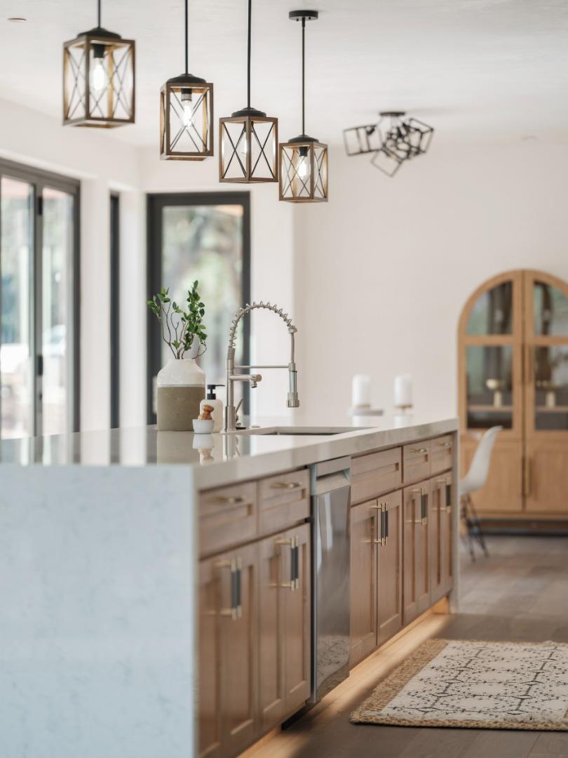 Detail Gallery Image 6 of 43 For 8380 Monterra Views, Monterey,  CA 93940 - 4 Beds | 5/1 Baths