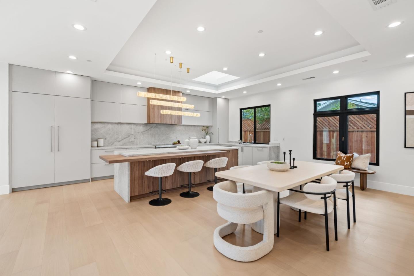 Detail Gallery Image 8 of 45 For 1901 Alford Ave, Los Altos,  CA 94024 - 6 Beds | 5/1 Baths