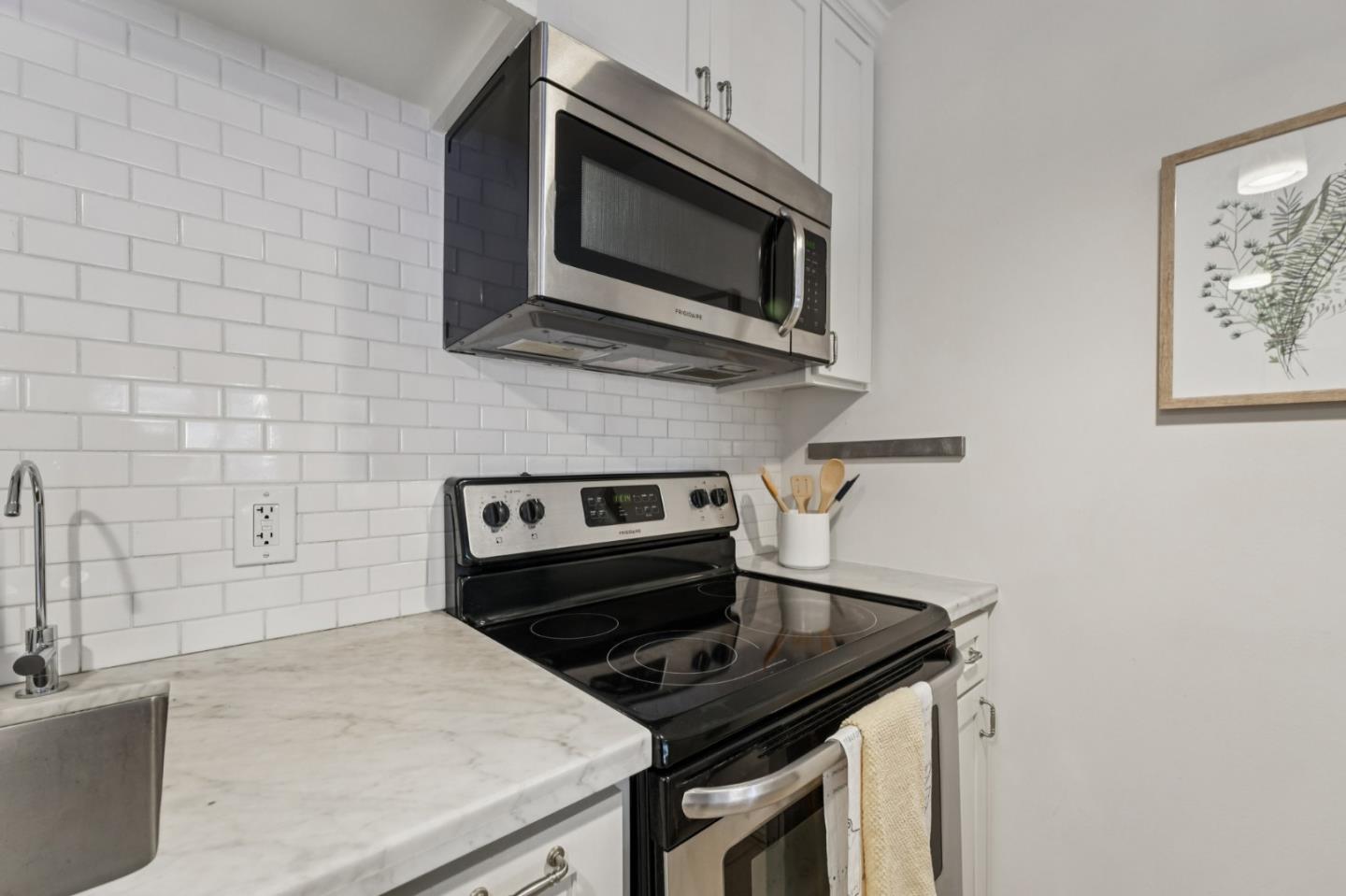 Detail Gallery Image 19 of 33 For 323 Monte Vista Ave #203,  Oakland,  CA 94611 - 1 Beds | 1 Baths