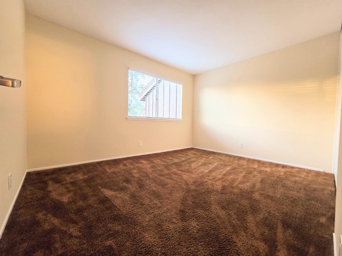 Detail Gallery Image 10 of 16 For 2324 Mossdale Way, San Jose,  CA 95133 - 2 Beds | 1/1 Baths