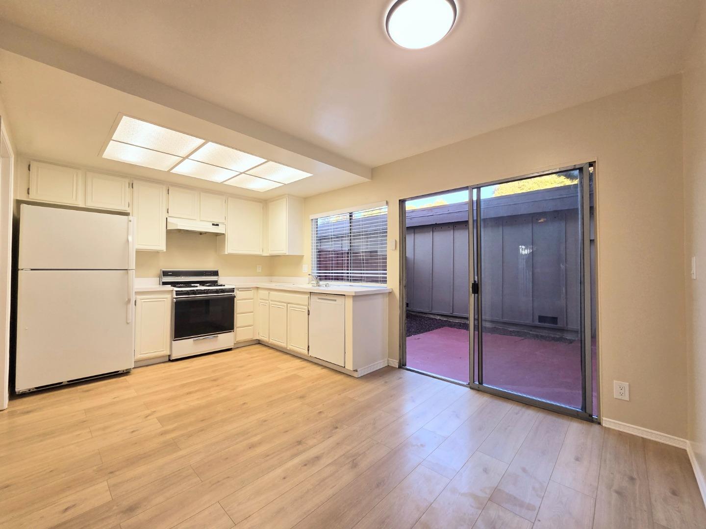 Detail Gallery Image 13 of 16 For 2324 Mossdale Way, San Jose,  CA 95133 - 2 Beds | 1/1 Baths