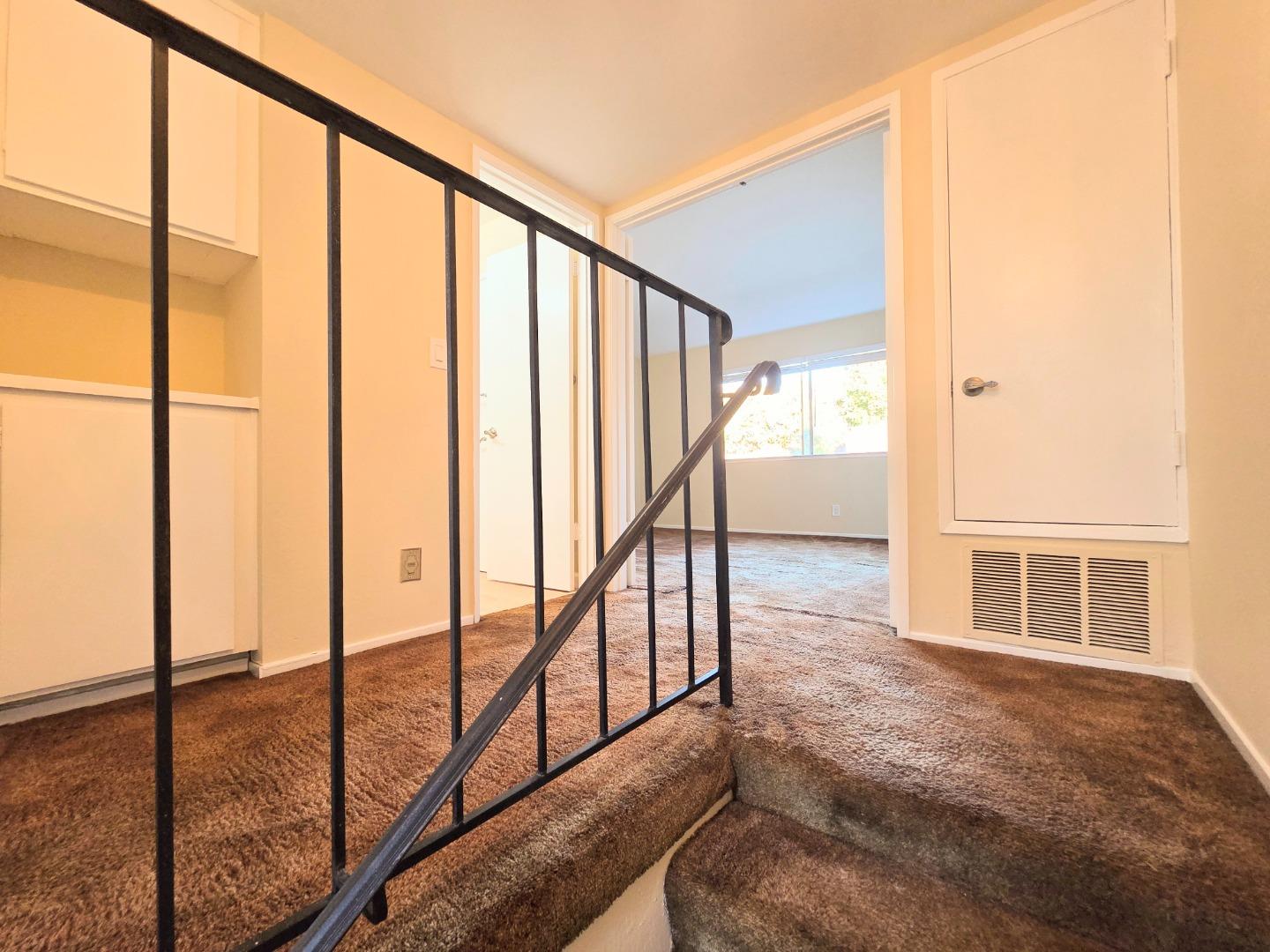 Detail Gallery Image 8 of 16 For 2324 Mossdale Way, San Jose,  CA 95133 - 2 Beds | 1/1 Baths