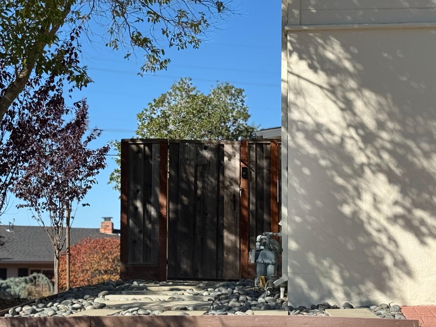 Detail Gallery Image 12 of 15 For 1500 Solana Dr Adu,  Belmont,  CA 94002 - 2 Beds | 1 Baths