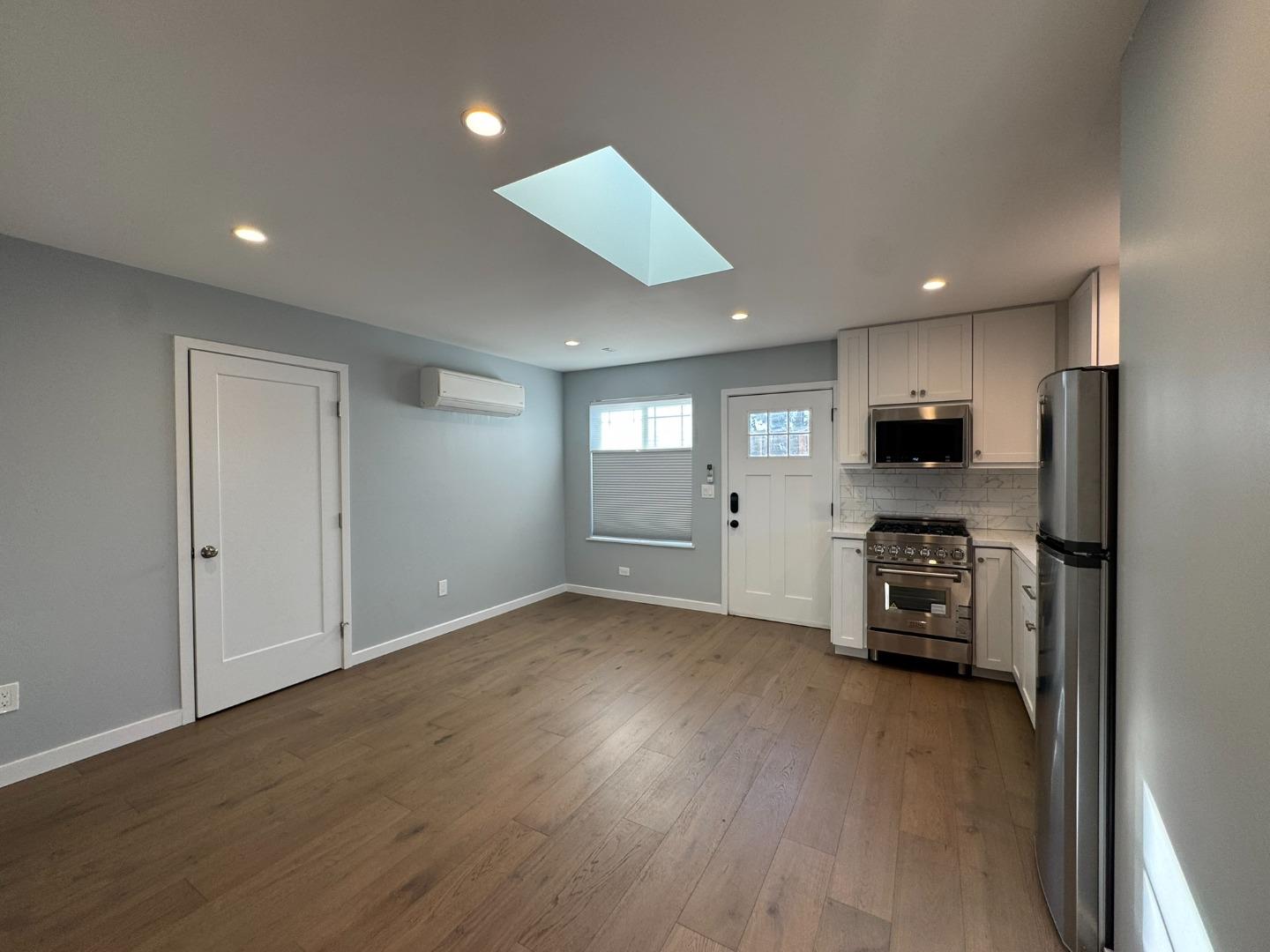 Detail Gallery Image 9 of 15 For 1500 Solana Dr Adu,  Belmont,  CA 94002 - 2 Beds | 1 Baths