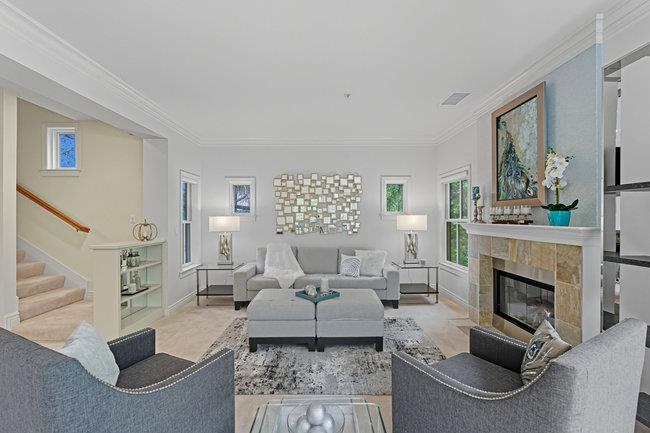 Detail Gallery Image 15 of 90 For 19 Loma Vista Ln, Belmont,  CA 94002 - 3 Beds | 2/1 Baths