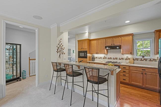 Detail Gallery Image 28 of 90 For 19 Loma Vista Ln, Belmont,  CA 94002 - 3 Beds | 2/1 Baths