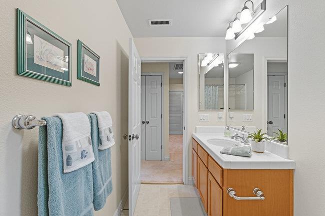 Detail Gallery Image 59 of 90 For 19 Loma Vista Ln, Belmont,  CA 94002 - 3 Beds | 2/1 Baths