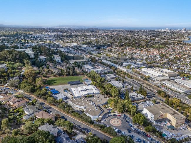 Detail Gallery Image 79 of 90 For 19 Loma Vista Ln, Belmont,  CA 94002 - 3 Beds | 2/1 Baths