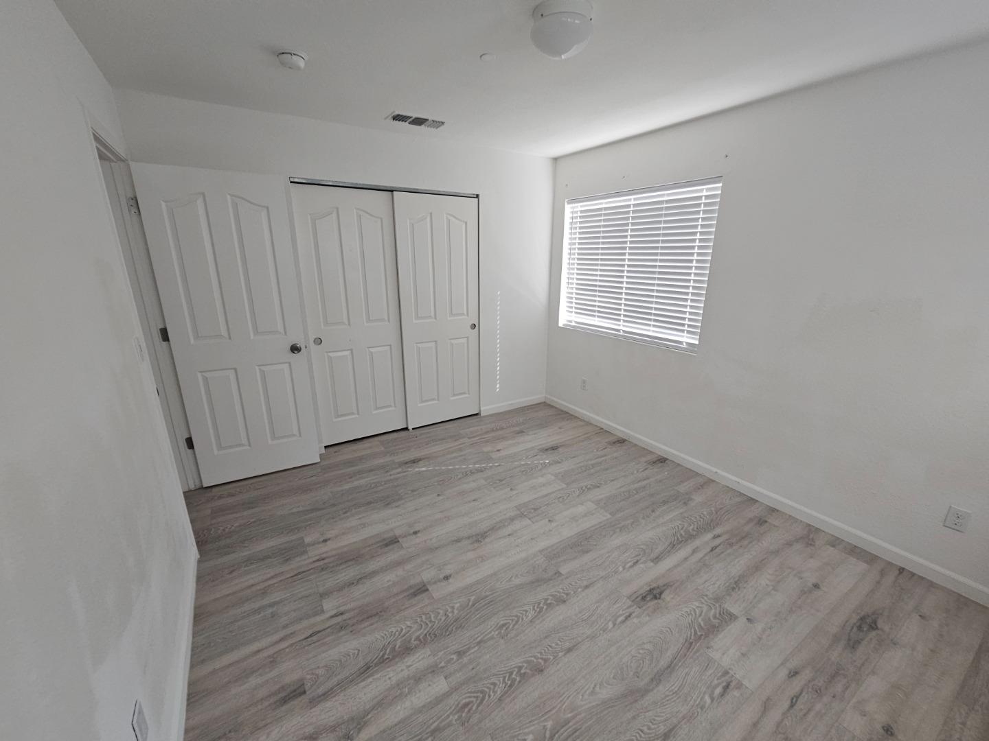 Detail Gallery Image 25 of 39 For 13721 Santa Lucia Dr, Gustine,  CA 95322 - 5 Beds | 3/1 Baths