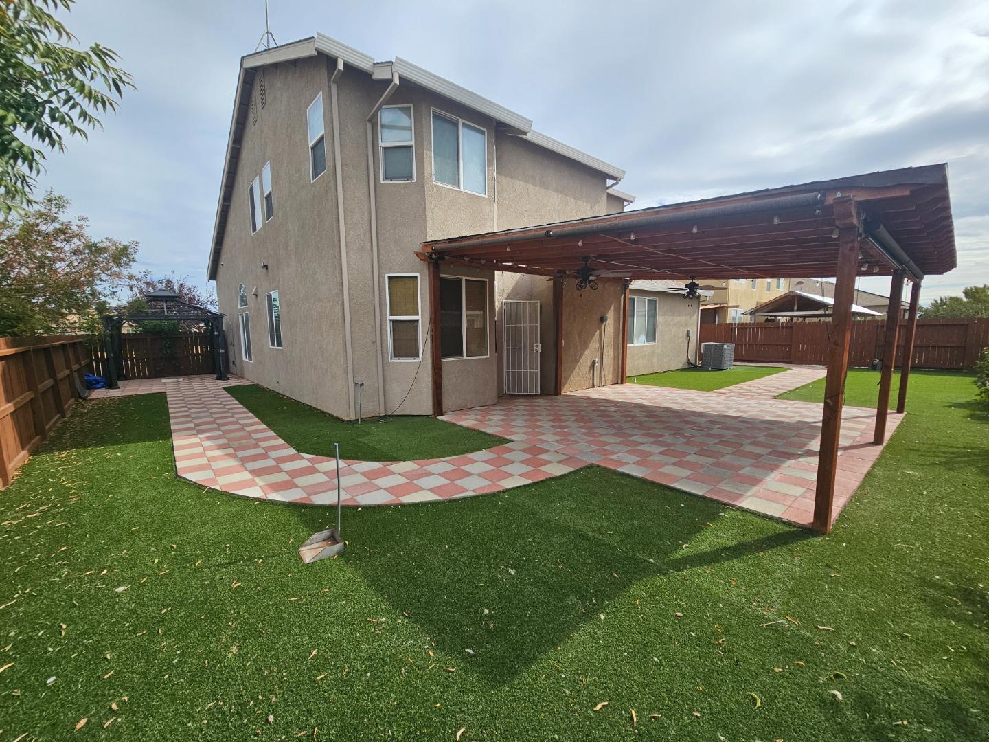 Detail Gallery Image 38 of 39 For 13721 Santa Lucia Dr, Gustine,  CA 95322 - 5 Beds | 3/1 Baths