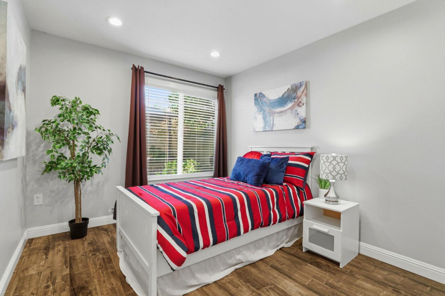 Detail Gallery Image 17 of 28 For 3815 Marfrance Dr, San Jose,  CA 95121 - 3 Beds | 2 Baths