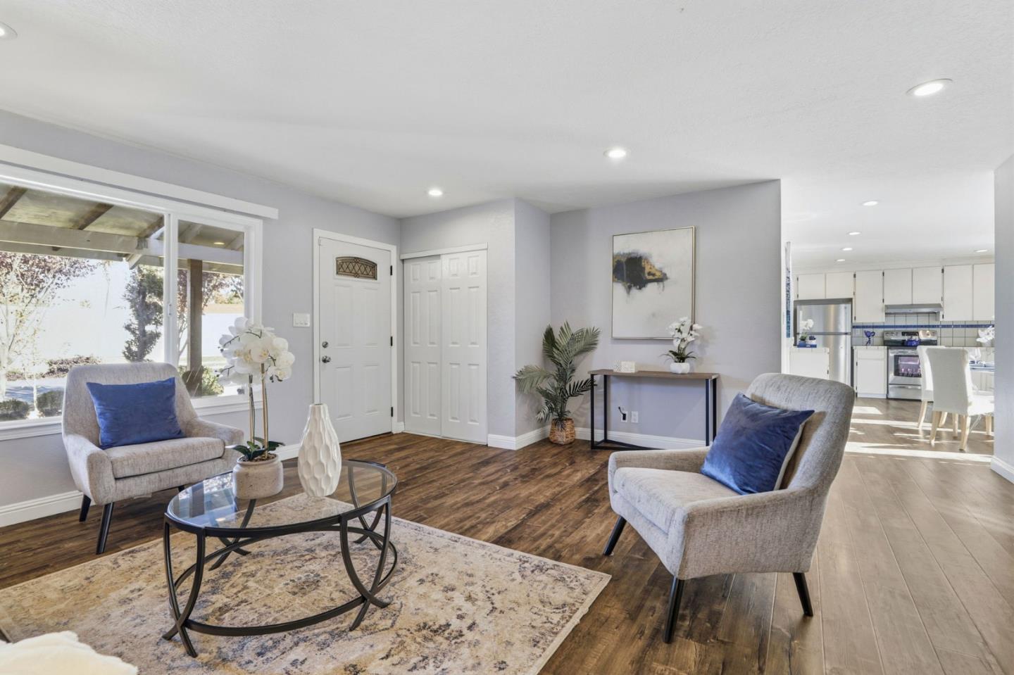 Detail Gallery Image 8 of 28 For 3815 Marfrance Dr, San Jose,  CA 95121 - 3 Beds | 2 Baths