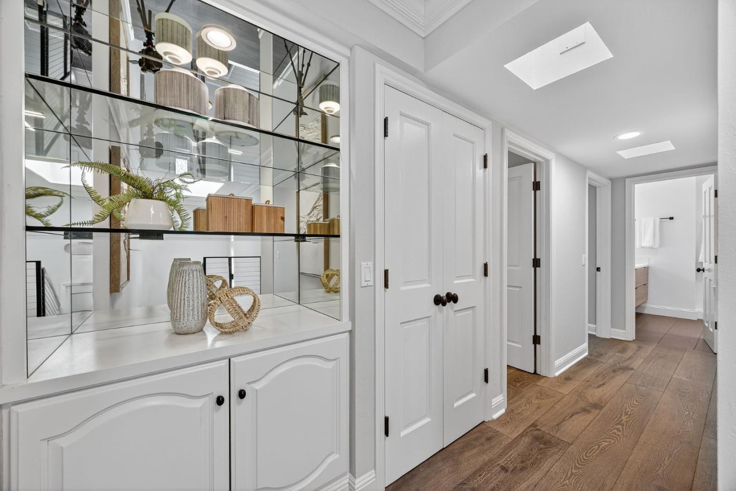 Detail Gallery Image 33 of 65 For 170 Stone Pine Ln, Menlo Park,  CA 94025 - 3 Beds | 2/1 Baths