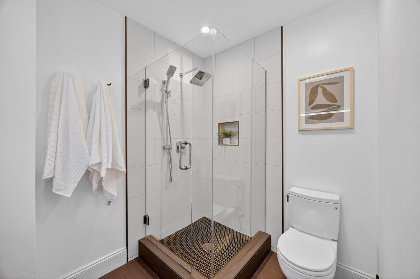 Detail Gallery Image 37 of 65 For 170 Stone Pine Ln, Menlo Park,  CA 94025 - 3 Beds | 2/1 Baths