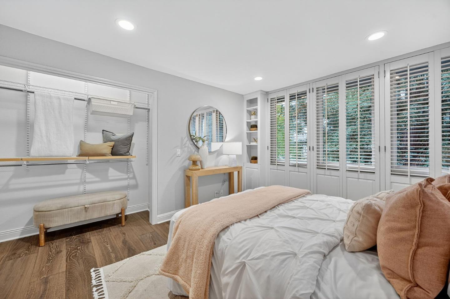 Detail Gallery Image 39 of 65 For 170 Stone Pine Ln, Menlo Park,  CA 94025 - 3 Beds | 2/1 Baths