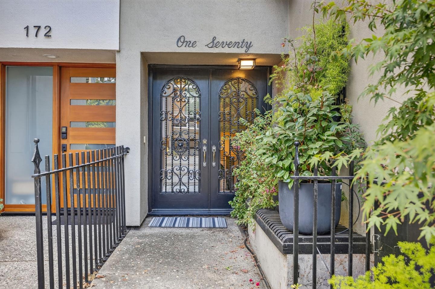 Detail Gallery Image 4 of 65 For 170 Stone Pine Ln, Menlo Park,  CA 94025 - 3 Beds | 2/1 Baths