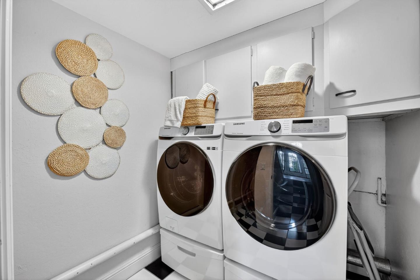 Detail Gallery Image 40 of 65 For 170 Stone Pine Ln, Menlo Park,  CA 94025 - 3 Beds | 2/1 Baths