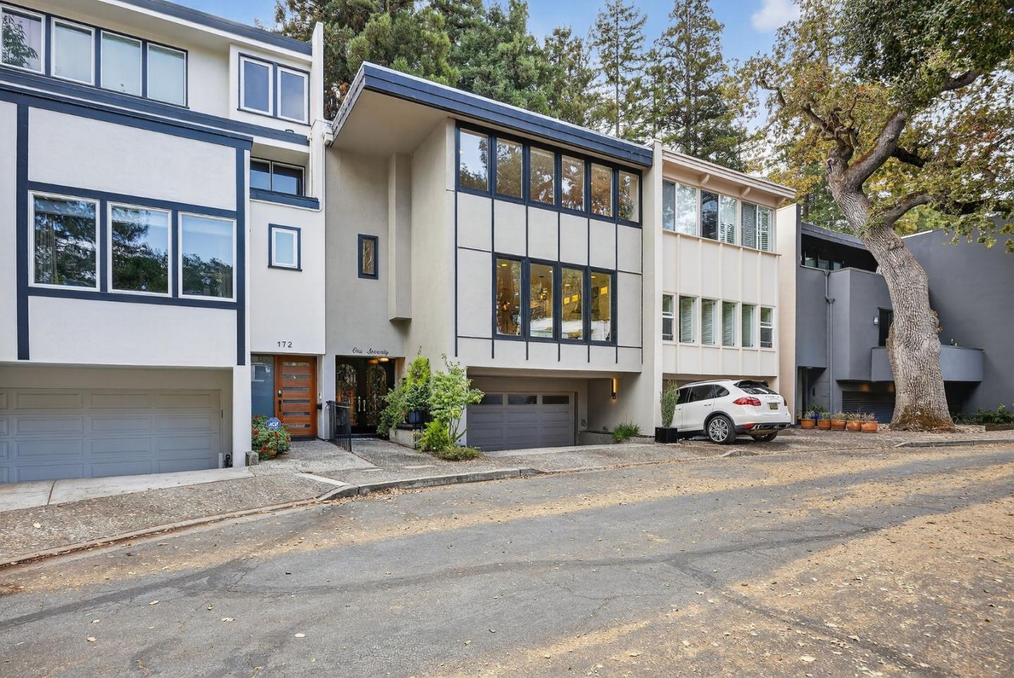 Detail Gallery Image 46 of 65 For 170 Stone Pine Ln, Menlo Park,  CA 94025 - 3 Beds | 2/1 Baths